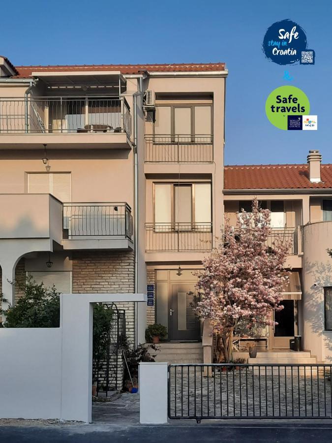 Apartmani Kardum Brodarica Eksteriør bilde