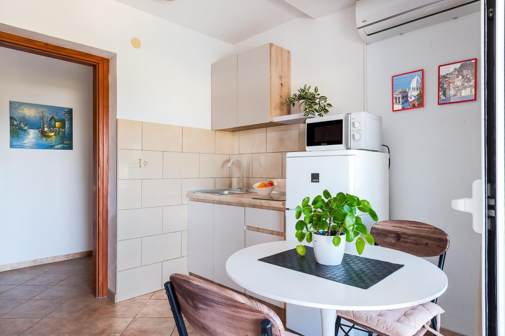 Apartmani Kardum Brodarica Eksteriør bilde