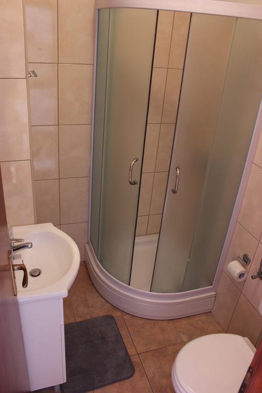 Apartmani Kardum Brodarica Eksteriør bilde